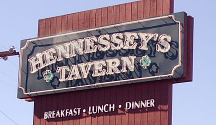 Hennessey's-Tavern,-Dana-Point,-CA---Booking-Information-...
