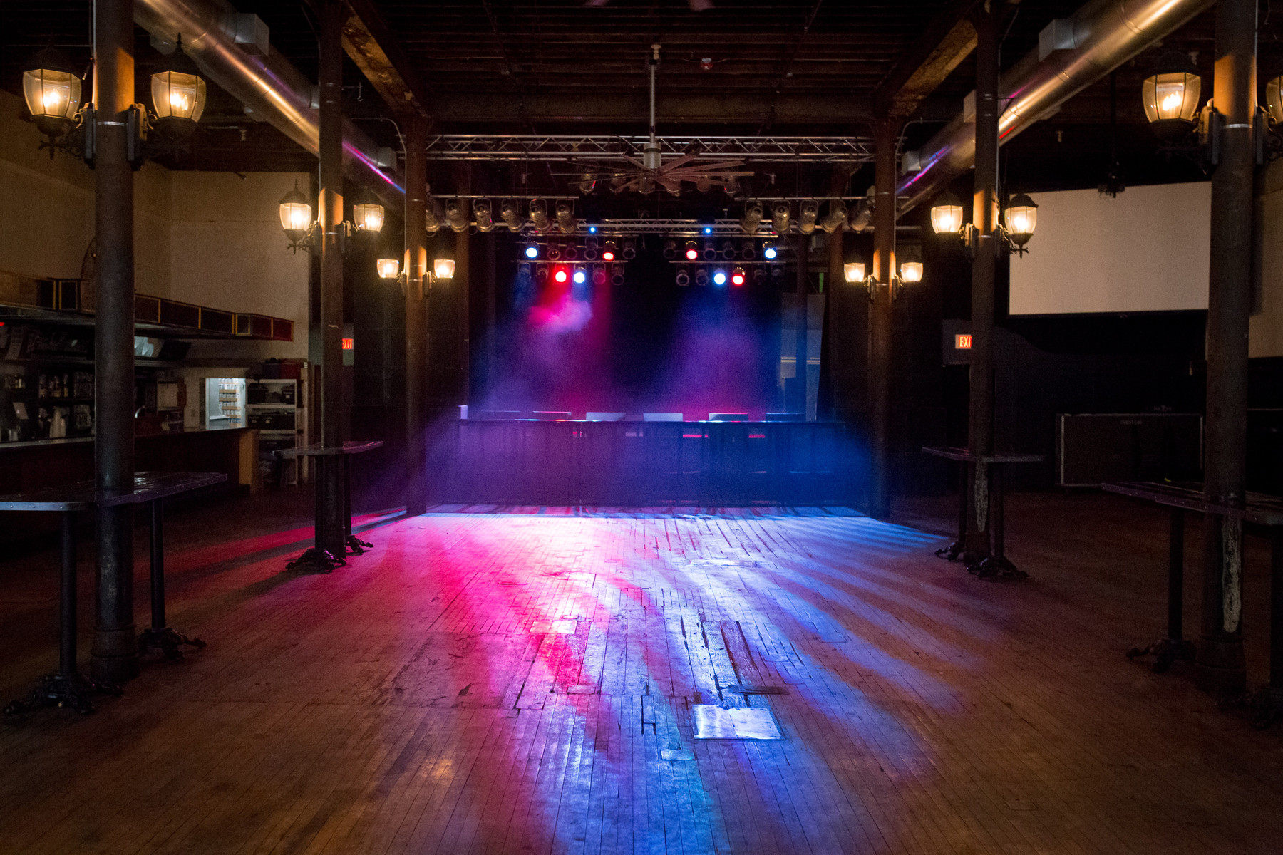 Wooly's, Des Moines, IA - Booking Information & Music Venue Reviews
