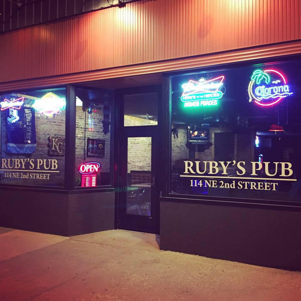 Ruby's Pub, Stuart, IA - Booking Information & Music Venue Reviews